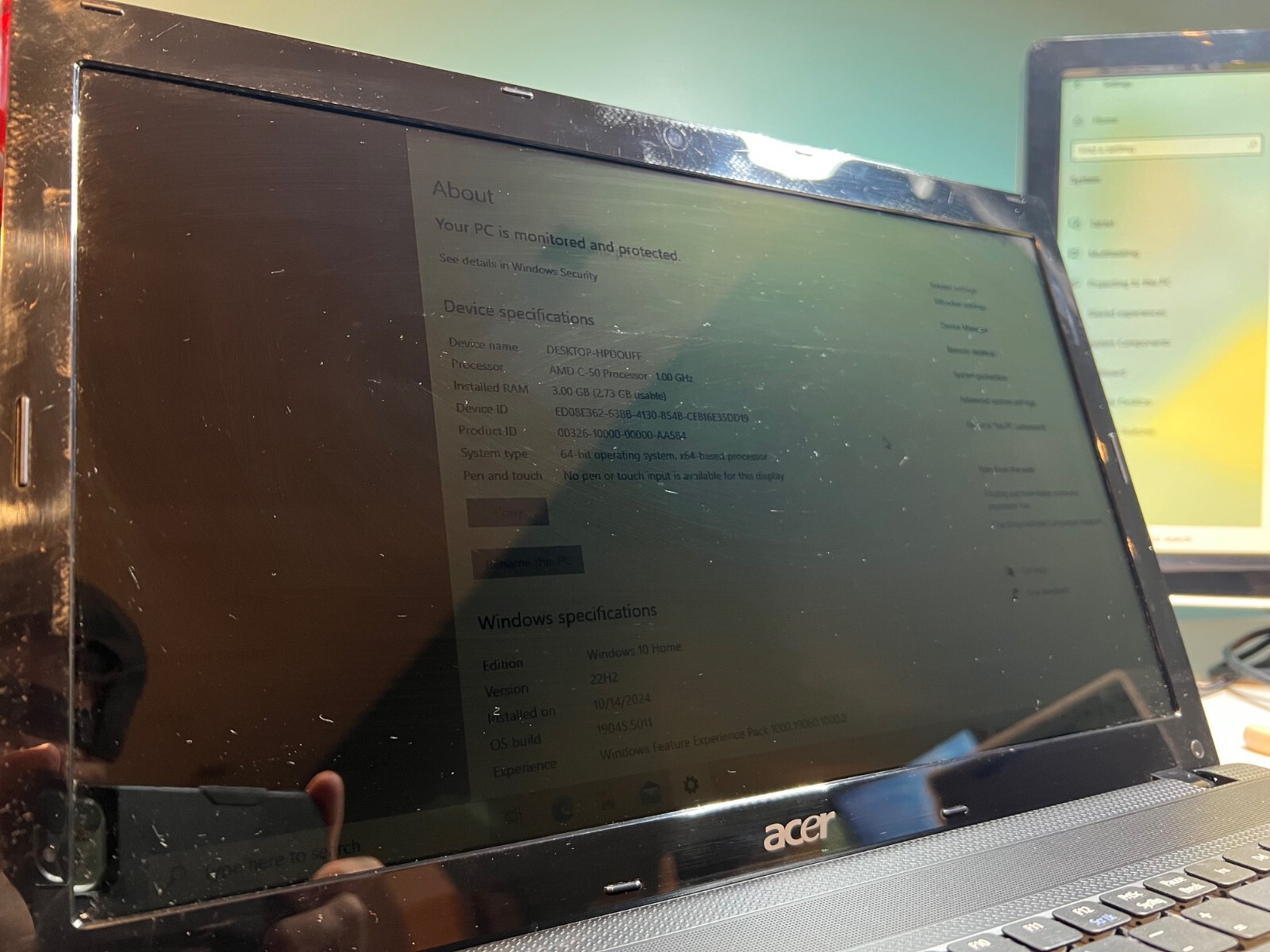 Acer Aspire 5253-BZ893 15.6″ Laptop AMD C-Series C-50 1.0GHz NO RAM NO HDD