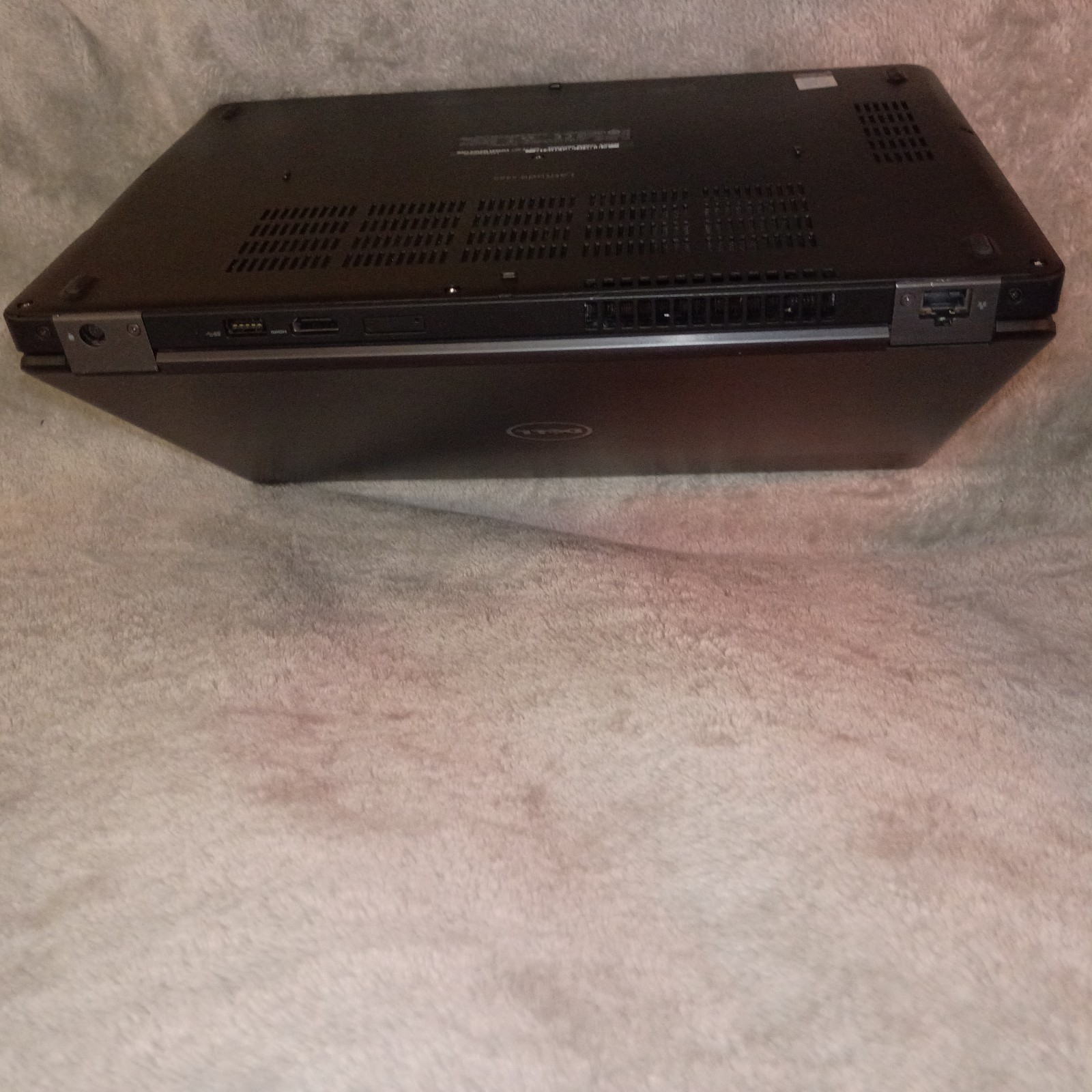 DELL LATITUDE 5480 i7-7820HQ 2.9GHz 8GB RAM 256GB SSD TOUCH NVIDIA 930MX REPAIR