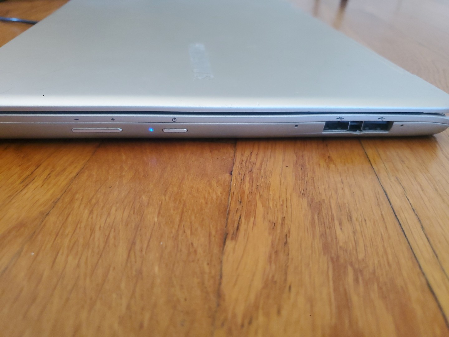 Samsung Notebook 7 Spin 13.3″ Touch Laptop (Intel i5 12 GB RAM) NP740U3M