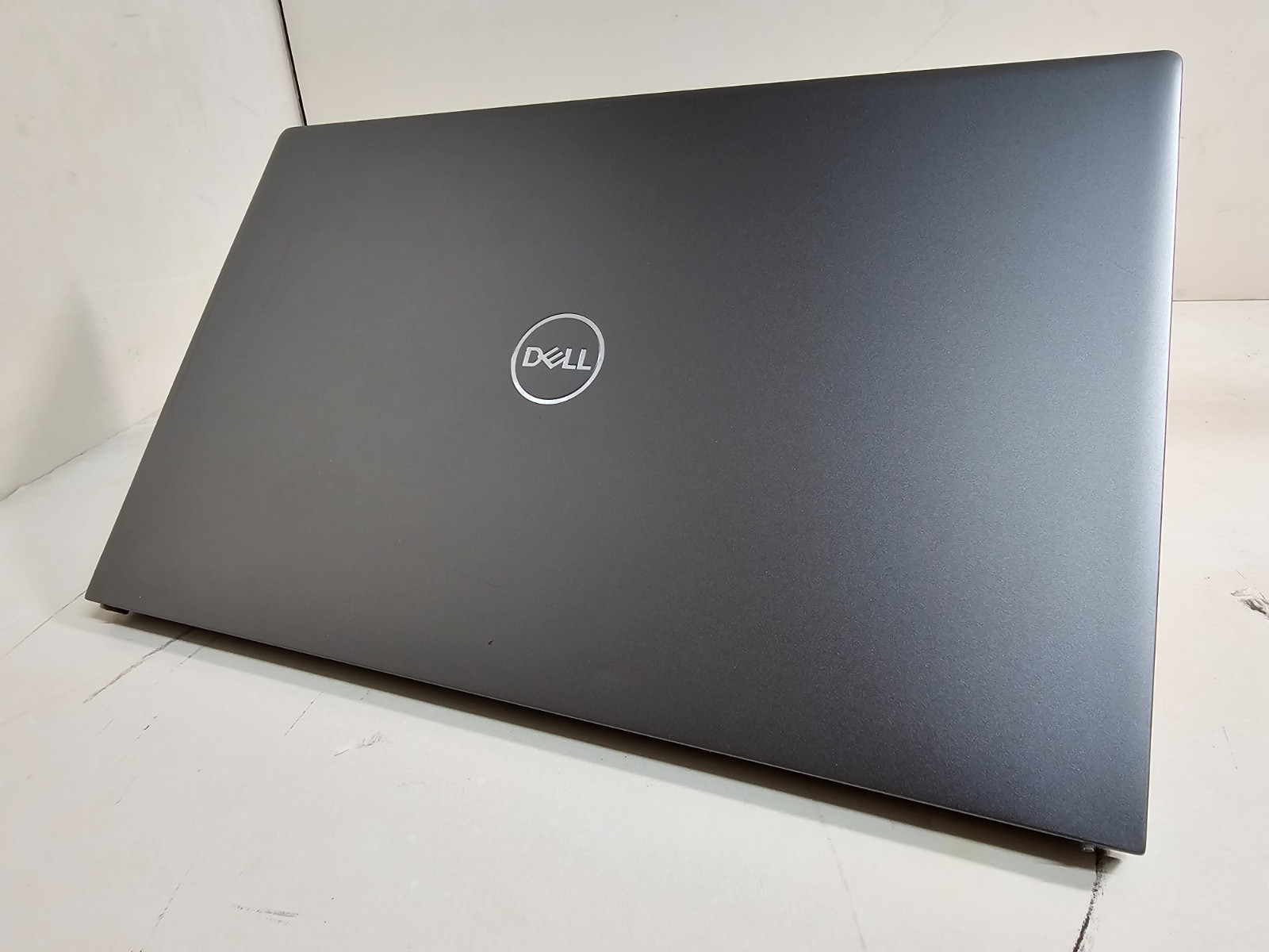 Dell Vostro 5510 Laptop – 3.3 GHz i7-11370H 16GB 512GB SSD WiFi Cam 15.6″ – SP2