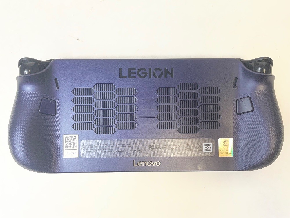 Lenovo Legion Go S 8ARP1 8″ AMD Ryzen Z2 Go 16GB 512GB SteamOS