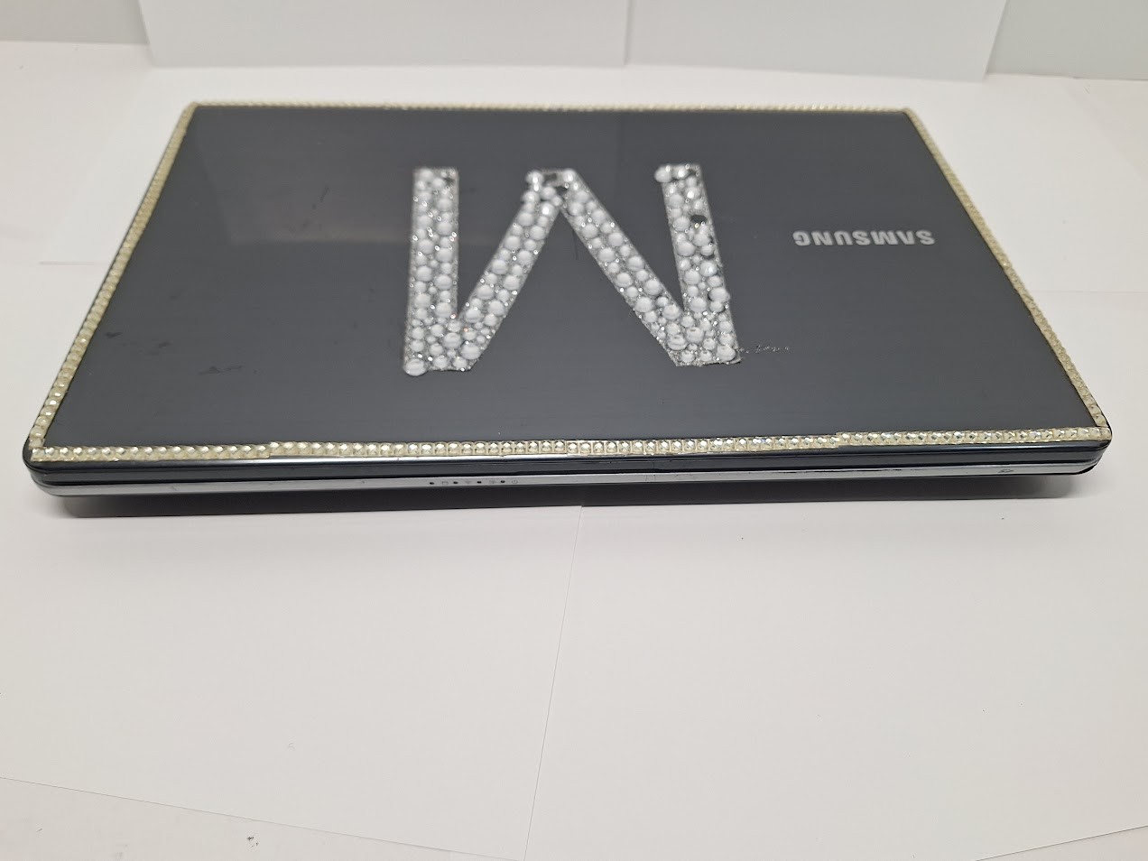 Samsung NP355V5C Laptop 750 GB HDD 4GB Ram for Parts/Repair