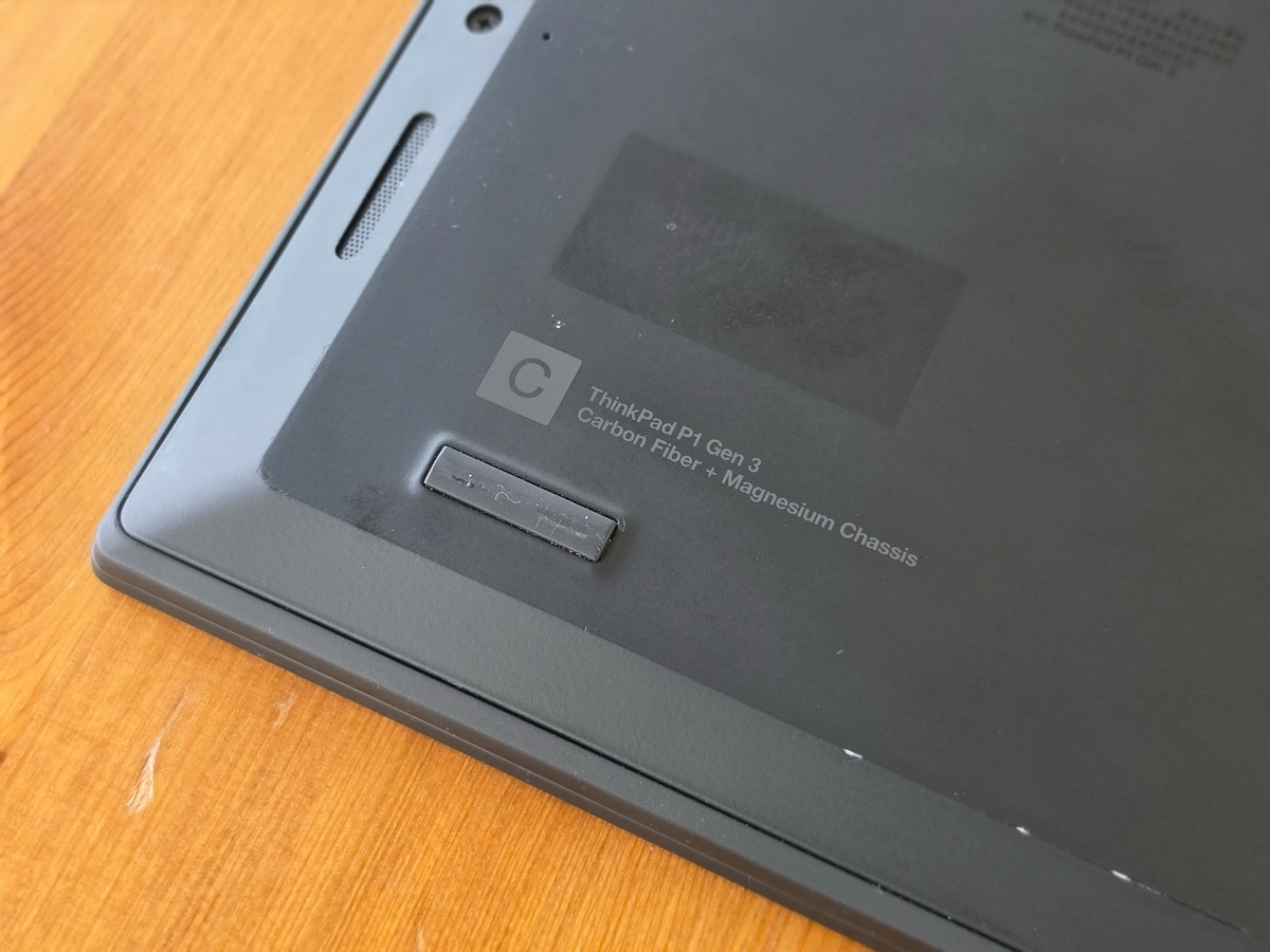Lenovo ThinkPad P1 Gen 3 i7-10875H 16GB 15″ FHD 1920×1080 512GB SSD NVIDIA T1000