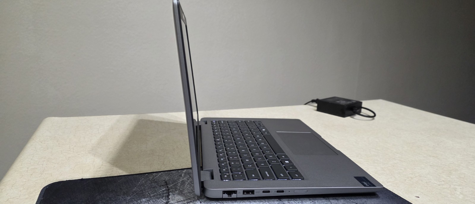 Dell Latitude 5450 14″ FHD TOUCH Core Ultra 7 32GB 512GB NVMe Win 11 Gray