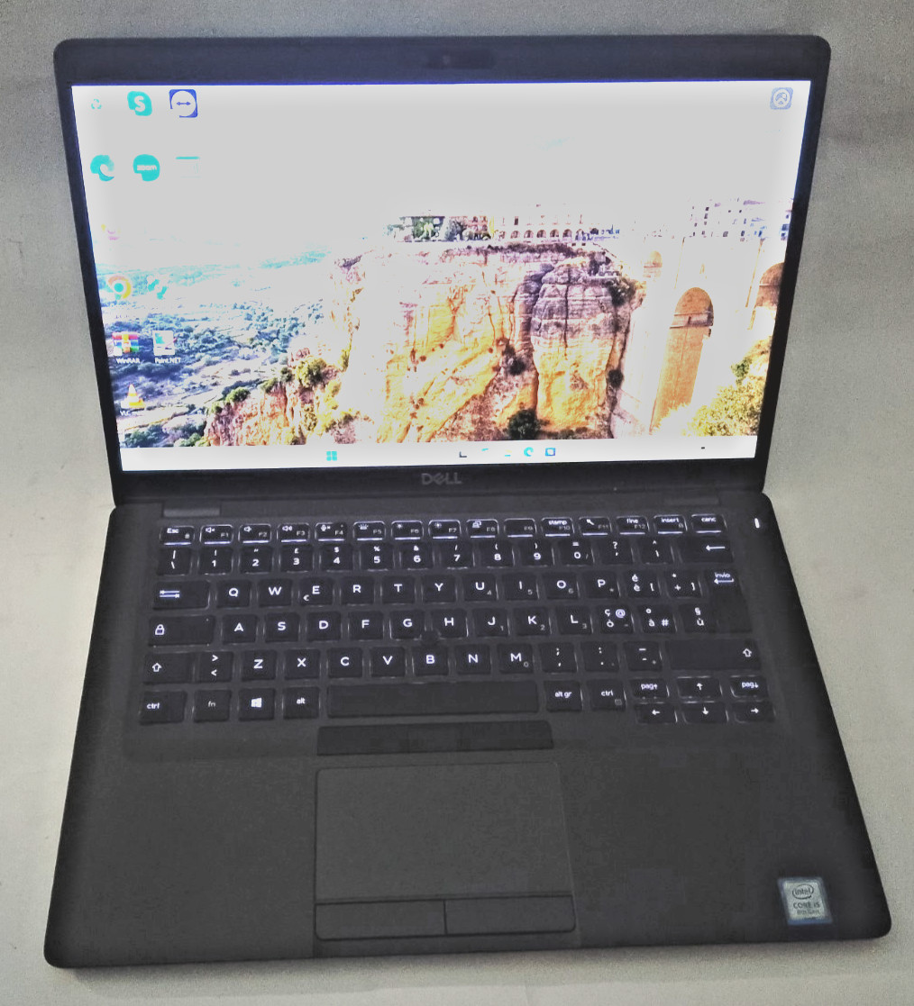 Dell 5400 Notebook PC i5 8350 8gb DDR4 256gb SSD M.2 HDMi USB-C Windows 11