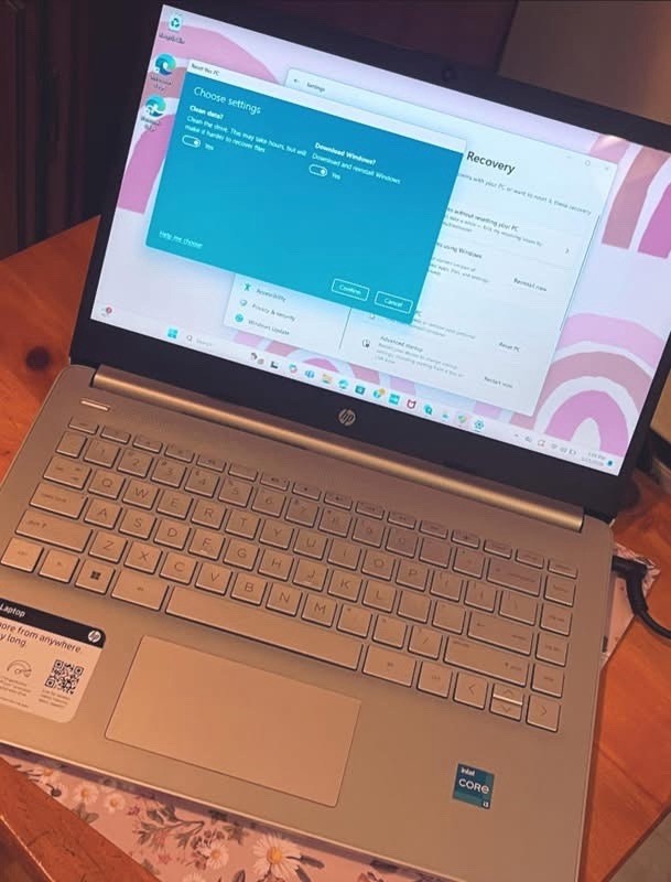 HP 14″ Silver Laptop Intel Core i3 8GB RAM 128GB SSD Windows 11 S