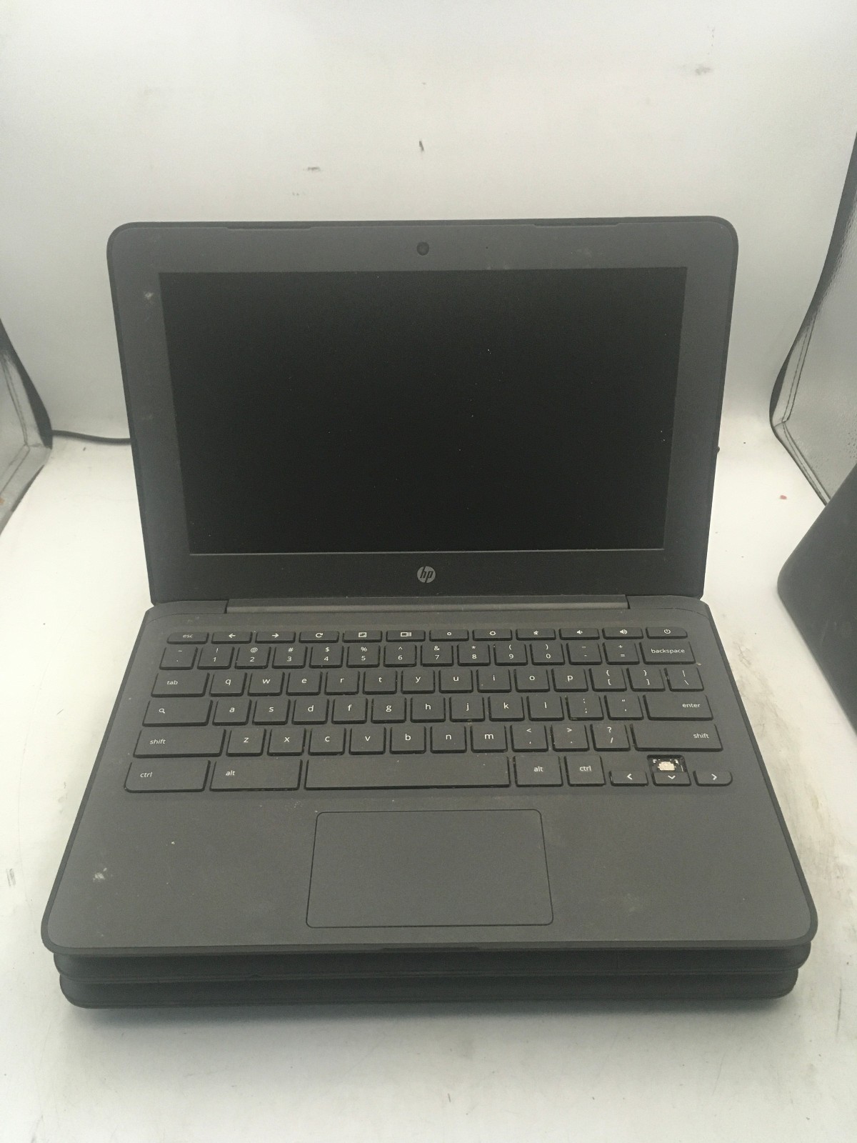 HP CHROMEBOOK 11 G6 EE – FOR PARTS -LOT OF 4- INTEL CELERON N – 4GB RAM -READ-BB