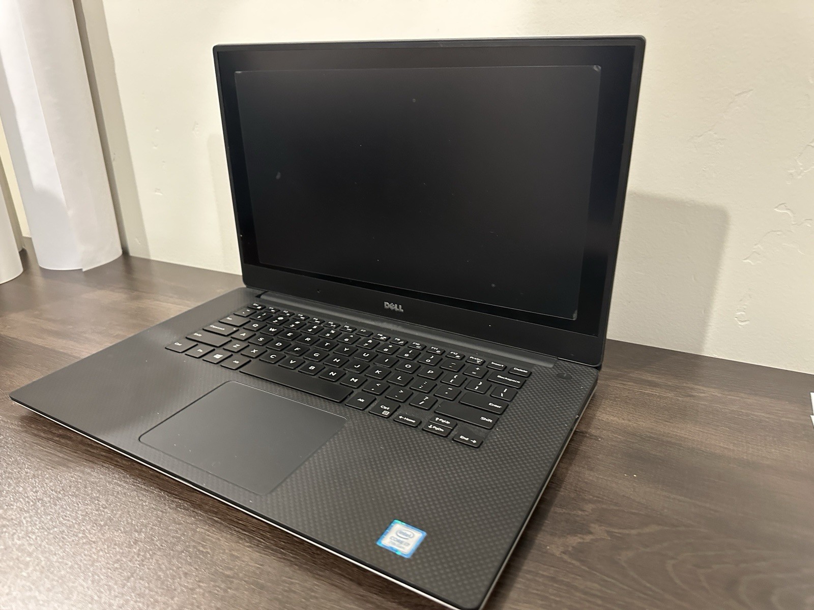 Dell Precision 5520 (256GB SSD, Intel Core i7-7820HQ, 2.90GHz, 16GB) Laptop -…