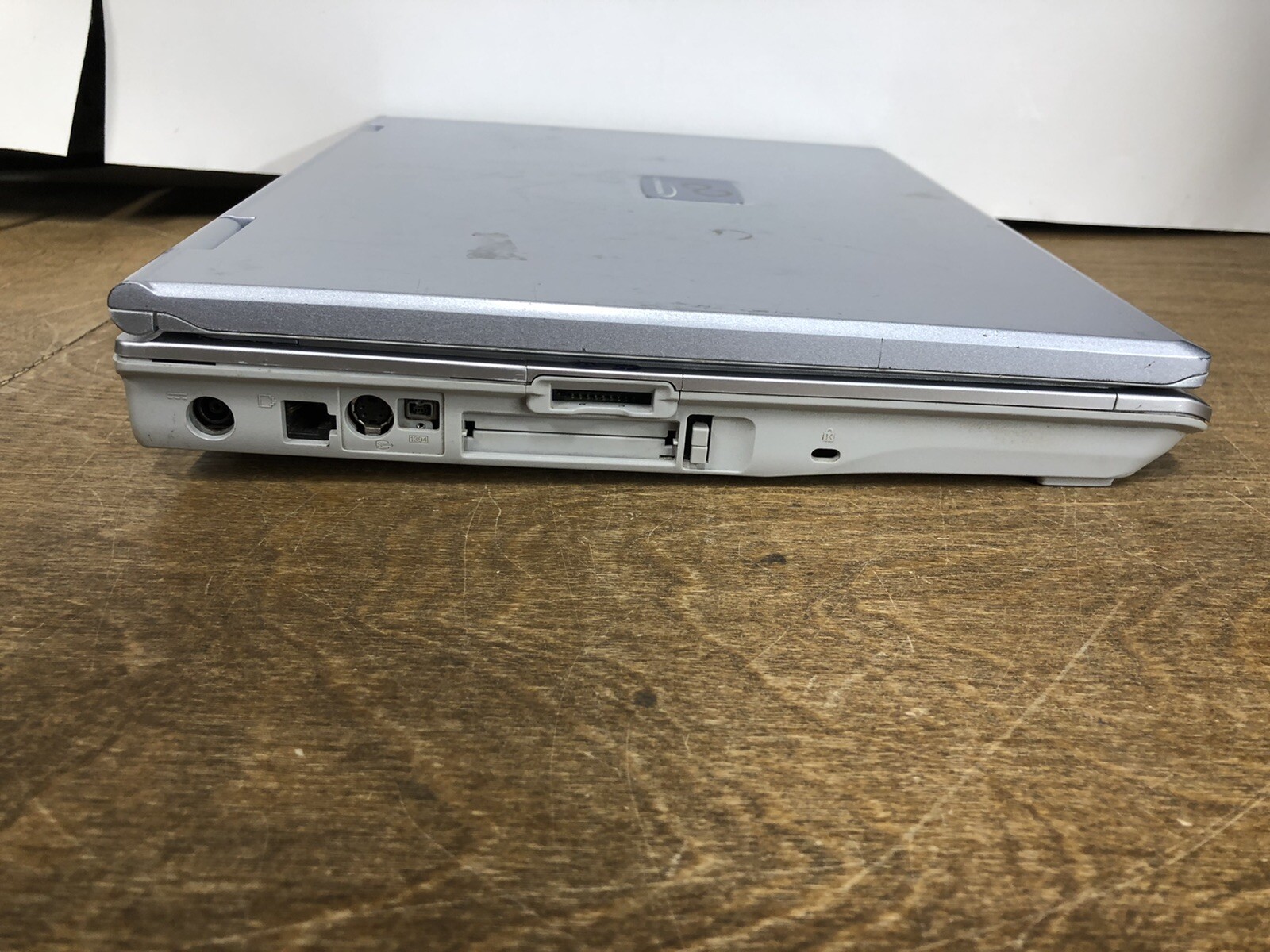 VINTAGE FUJITSU LIFEBOOK C CP153314 WINDOWS XP LAPTOP FLOPPY BOOTS BAD FAN