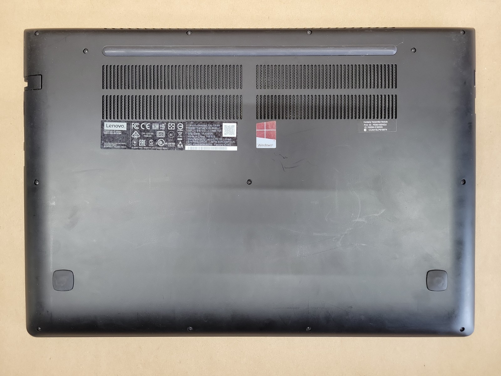 Lenovo IdeaPad 700 Intel Core i7-6700HQ GTX 950M 16GB RAM 256GB SSD W10P *READ*