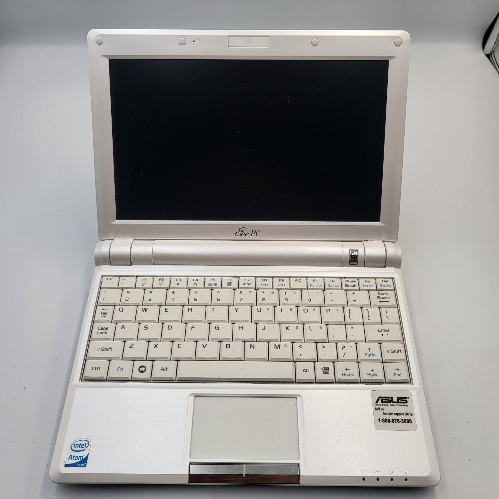 Asus EEE PC 900A 1.6Ghz, 2GB RAM, 4GB SSD