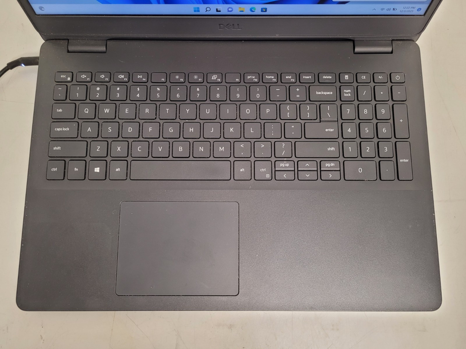 Dell inspiron 3505 15.6″rayzen5 3450u 2100mhz 12gb ram 256gb ssd charger 9BZH393