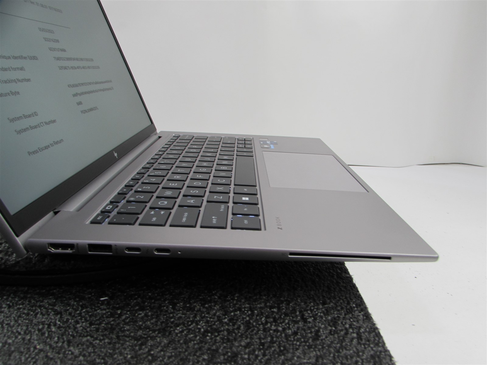 HP ZBOOK FIREFLY 14 (G9) 1920X1080 FHD CORE I5-1250P 256GB SSD 16GB RAM NO O.S