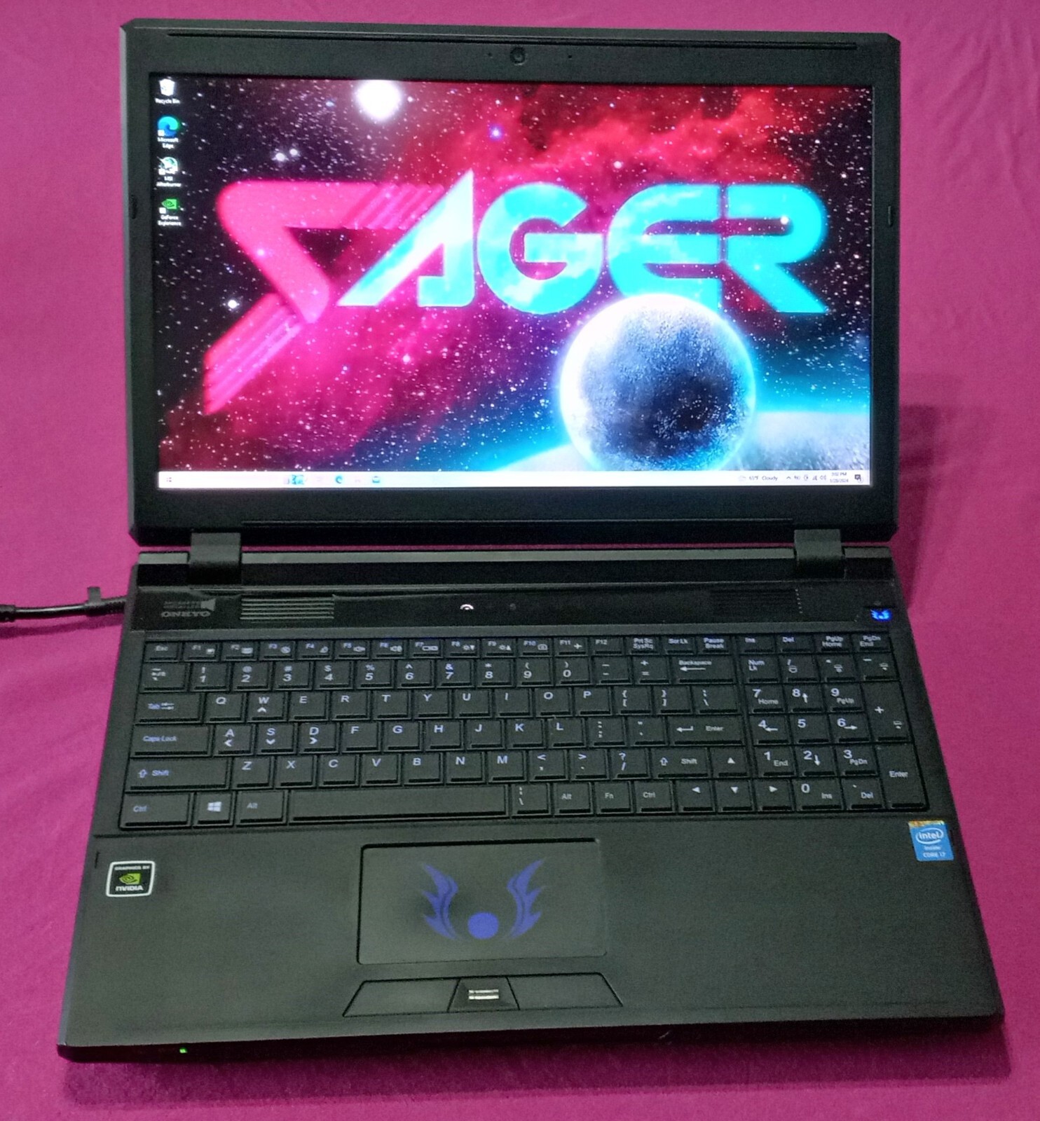 Sager Clevo NP8268 P157SM I7-4810mq 2.8-3.8Ghz 16GB 512GB NVIDIA P3000 AX200