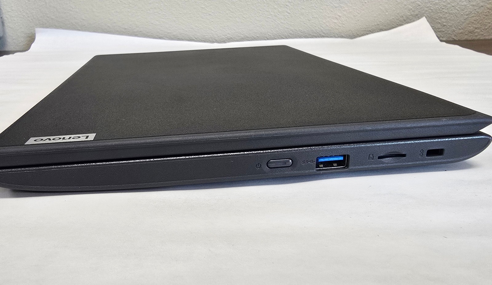 Lenovo 100e 2nd Gen 11.6″ AMD 3015e 1.20GHz 4GB RAM 64GB eMMC Win11Pro Office24