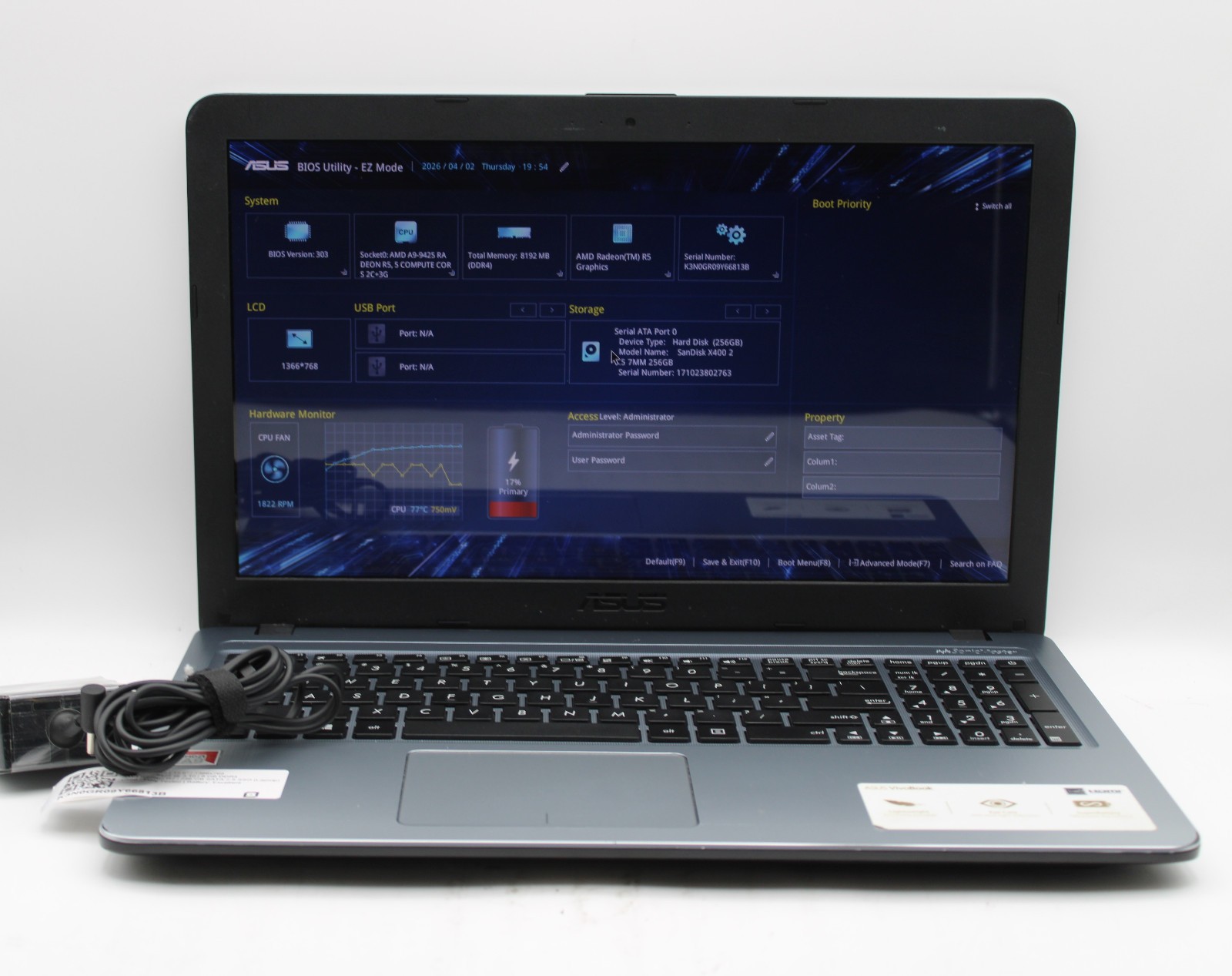 Asus Vivobook 15 X540B AMD A9 @ 3.1 GHz 8GB RAM 256GB SSD AMD Radeon No OS
