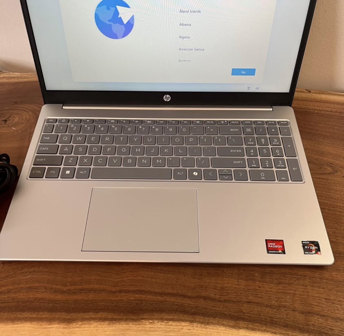 HP Laptop 15-FC0099NR 15.6″ Ryzen 3 7320U 4.1GHz 8GB RAM 128GB SSD – READ