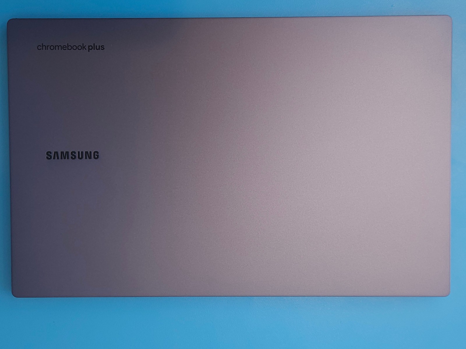Samsung Chromebook Plus XE550XGA 15.6″ AMOLED Intel Core 3 8GB RAM 256GB SSD