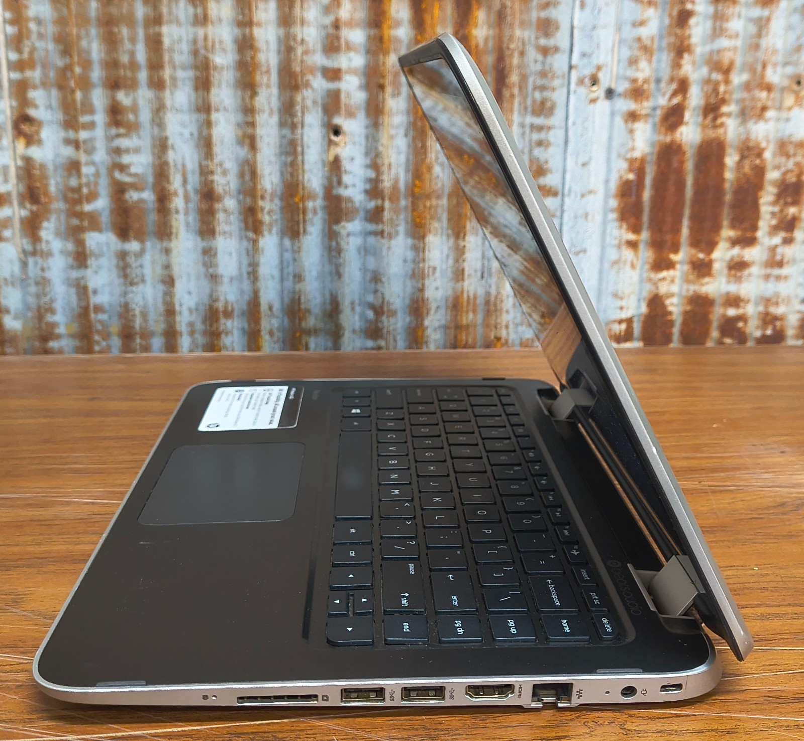 HP Pavilion X360 13-a091nr (Windows 11 / AMD A6-6130 / Radeon / 4GB / 128GB SSD)