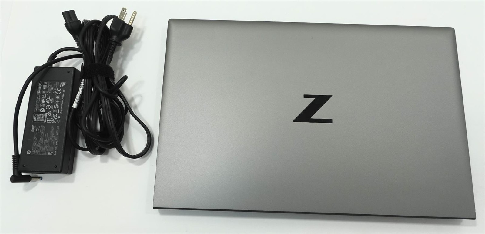 HP ZBOOK Firefly G8 Mobile WS 15.6″ Core i7-1185G7 3.0GHz 16GB 256GB SSD