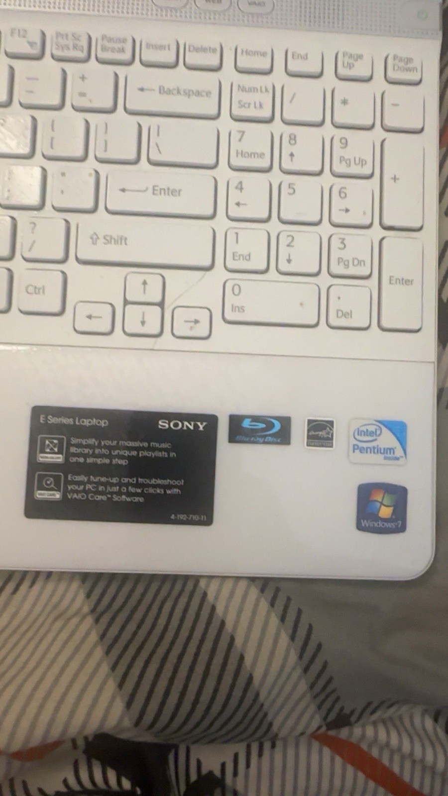 Sony VAIO E Series 15.6in White Laptop Intel Pentium Win 7 Webcam DVD