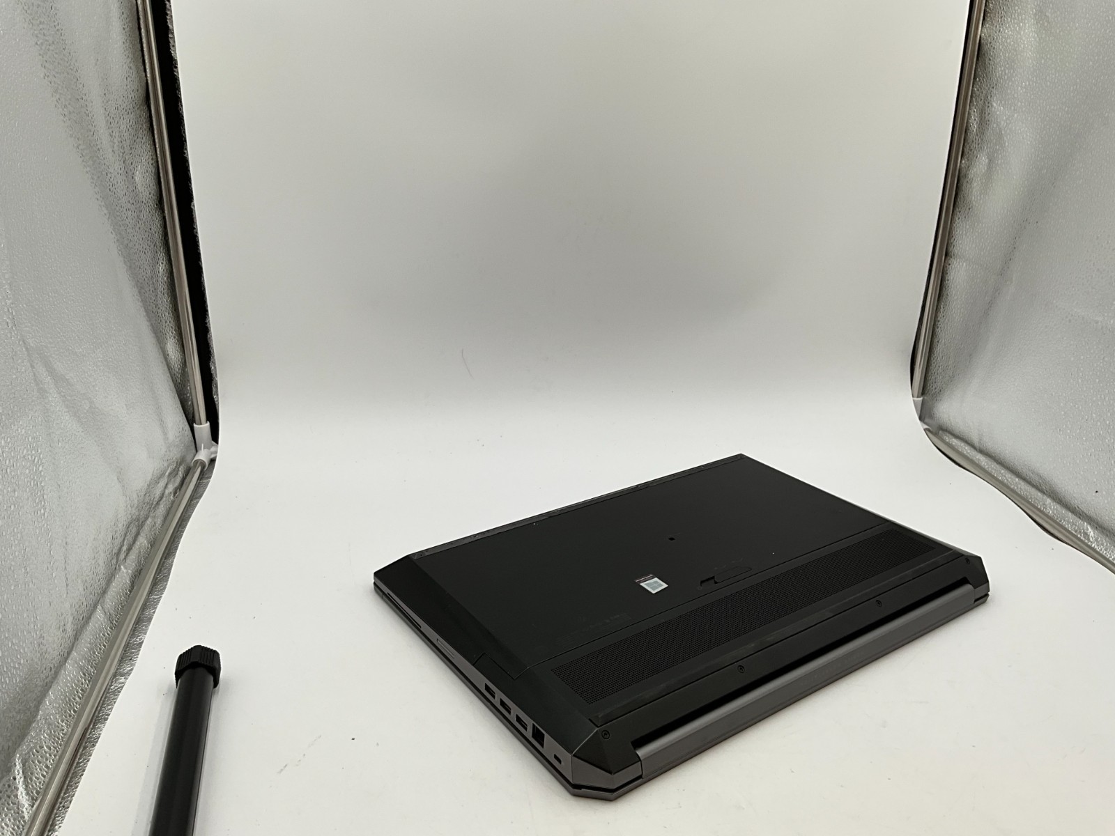 HP ZBook 17 G5 2XD26AV i7-8850H 48gb 512GBx1TB P4200 LAPTOP 5CD8350TQ5