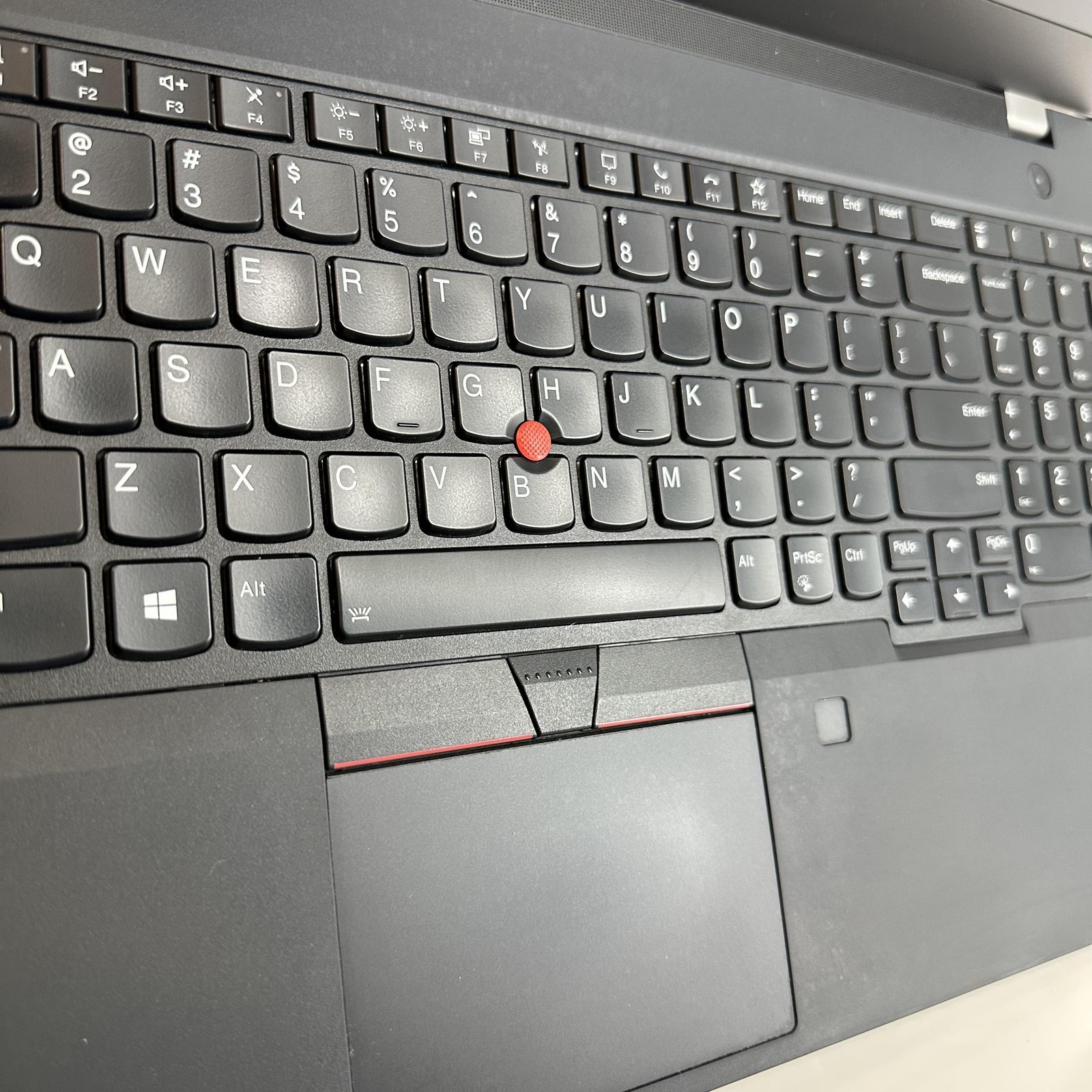 Lenovo ThinkPad T15 Gen 1 4K i7-10610U 1.80GHz 16GB 1TB SSD NVIDIA MX330 Good