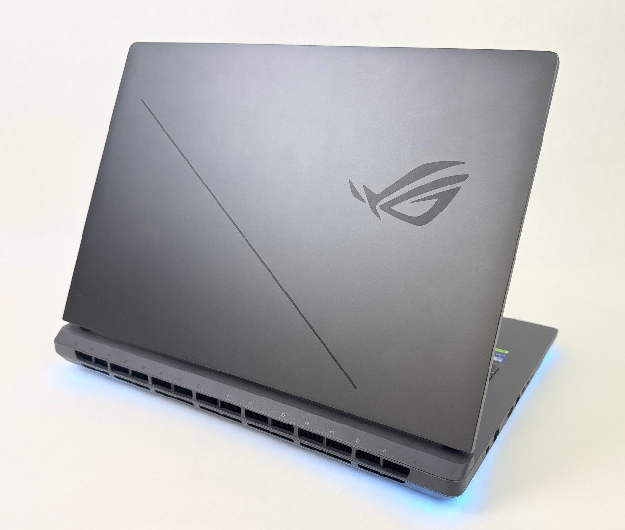 ASUS ROG Strix G18 18″ 2.5K 240Hz Ultra 9 275HX 32GB 1TB SSD RTX 5060 W11H