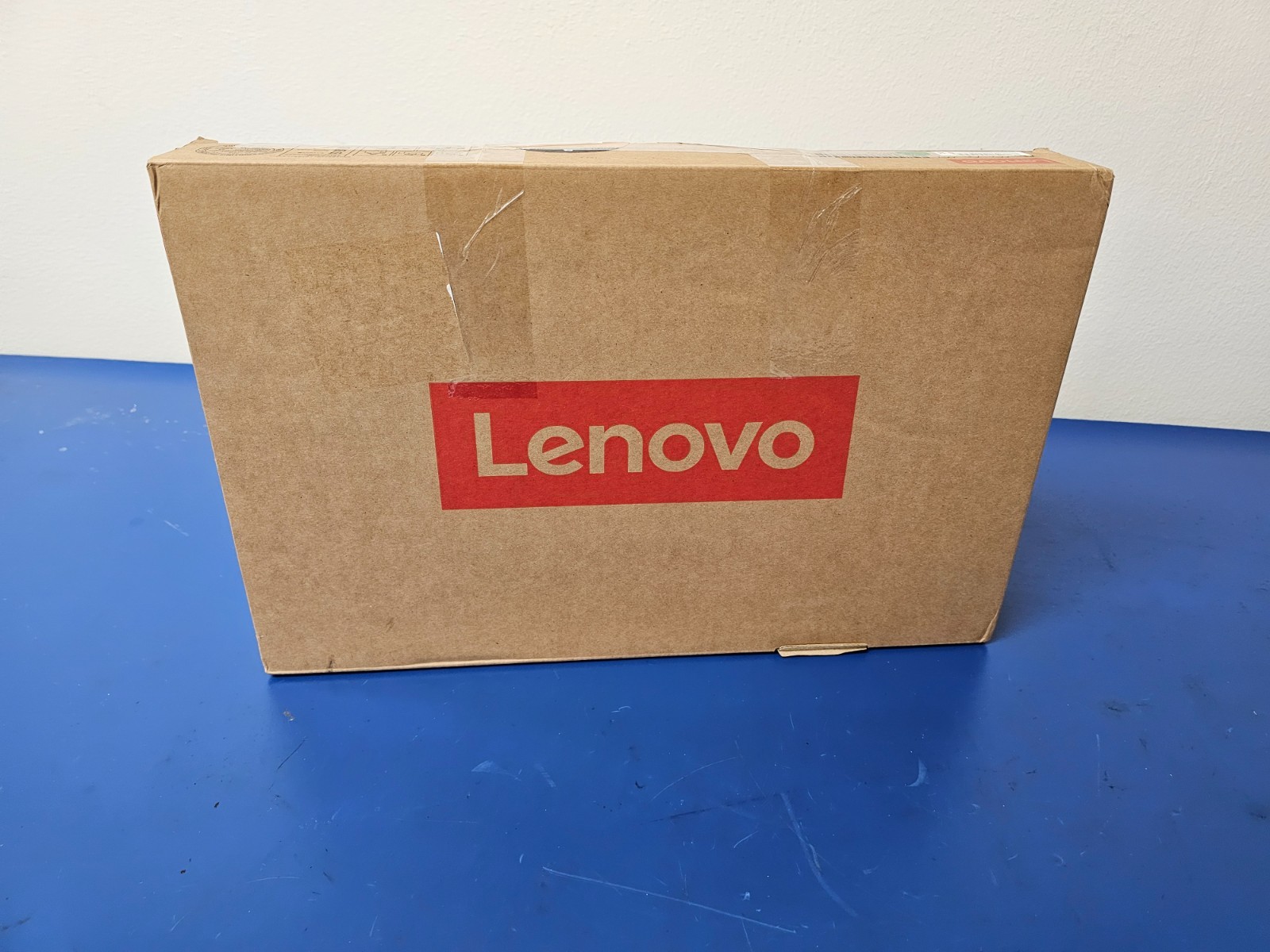 Lenovo Slim 3 15IRH10R, Intel Core 5 210H, 2.20 GHz, 16 GB RAM, 1 TB NVMe SSD