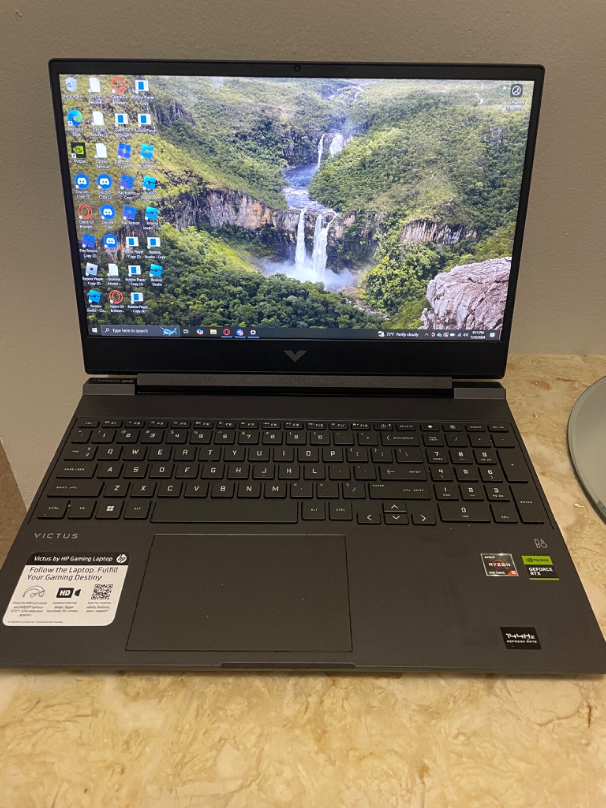 HP Victus Gaming Laptop Ryzen 5 7535HS RTX 2050 8GB Ram 512GB SSD 15.6″ W11H