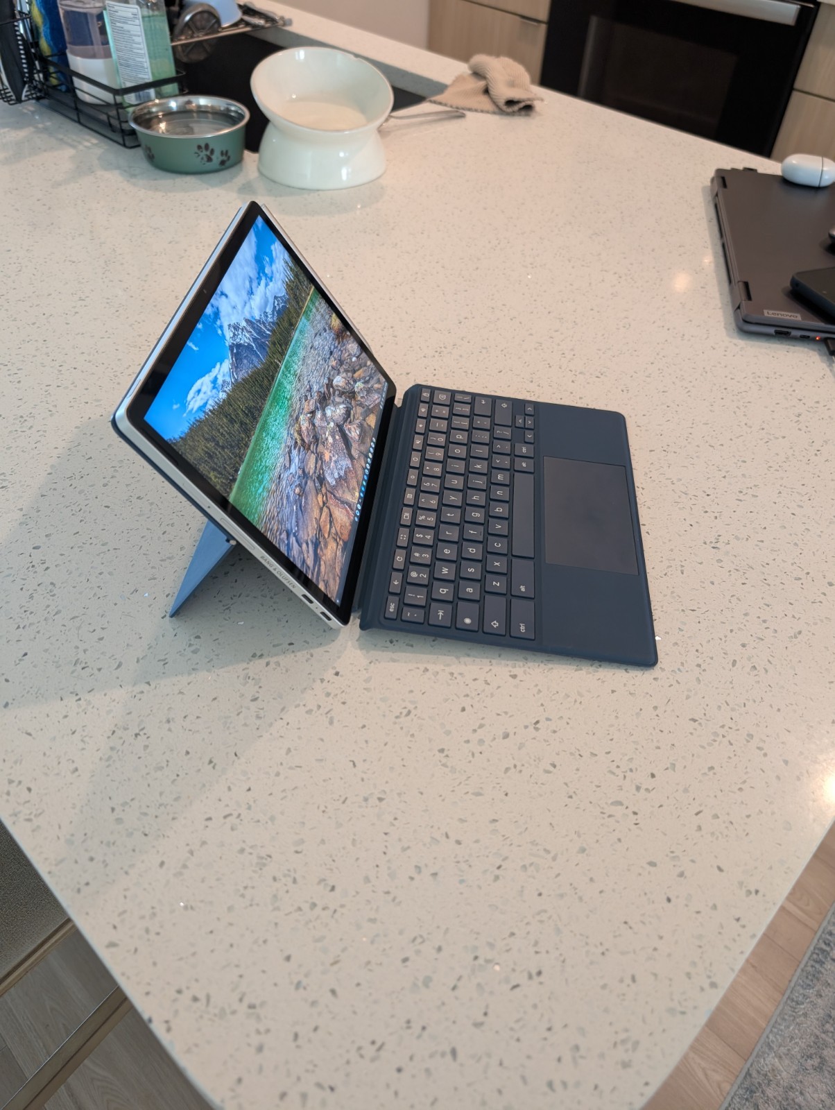 HP x2 11 Detachable Tablet 2K Touch 8GB RAM 128GB Chromebook w Keyboard Stylus