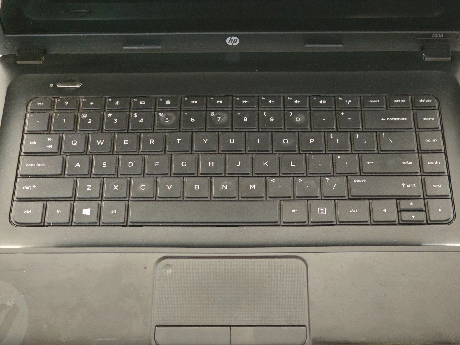 HP 2000-2D70DX AMD A6-5200 2GHz 4-Core 750GB HDD 8GB RAM 15.6” Win11 Pro