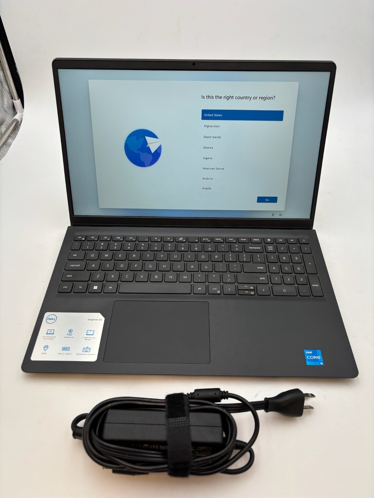 Dell Inspiron 15 3530 15.6″ 512 GB SSD 8 GB RAM i5-1334U Windows 11 Home
