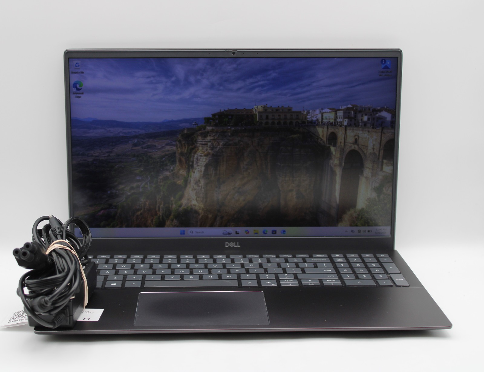 Dell Vostro 5501 i5-1035G1 @ 1.00 GHz 8GB RAM 512GB SSD W11P