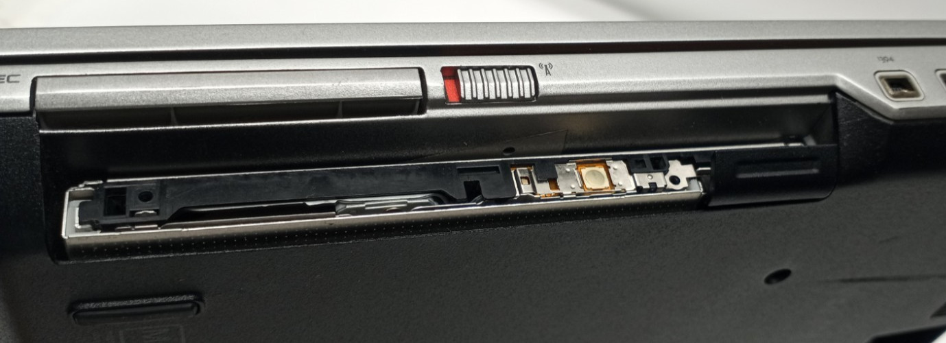 Lot(3) Dell Lat. E5530/E6520/E6530 i5&i7-2nd&3rd Gens 4GB RAM No HDD/Batt MC397*
