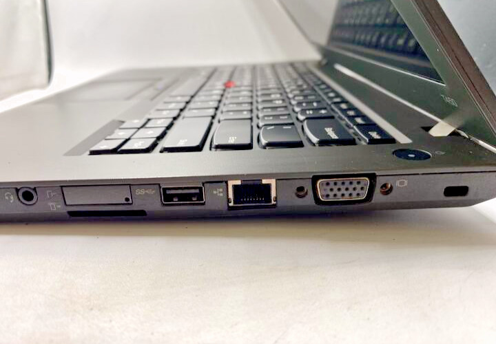 Lenovo ThinkPad T450s 14″ Laptop Celeron i5-5300U @ 2.30GHz 8GB RAM 256GB SSD