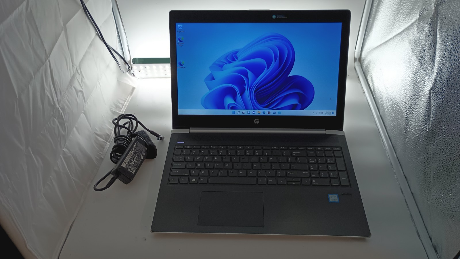 80703 Probook450 G5 w/charger.i5 8250U (4 Cores).16GB.250GB SSD.15.6′.W11 Pro