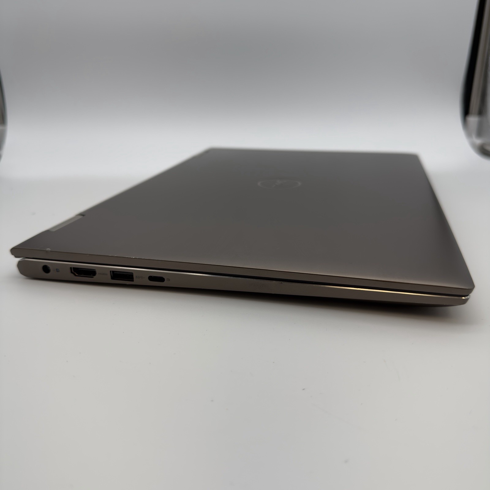 Dell Inspiron 7405 2n1 14 inch (256GB, AMD Ryzen 5, 2.30GHz 8GB) Convertible L64