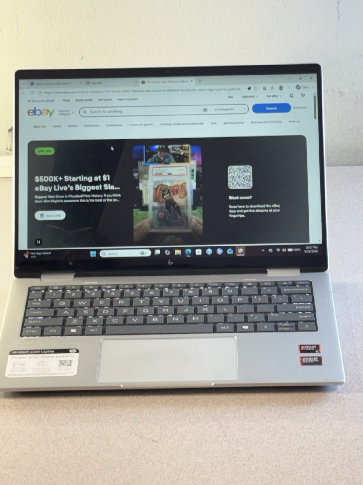 HP Envy X360 2-in-1 14| Ryzen 5 8650HS Radeon 760M Gr 16GB RAM 512GB SSD Touchs