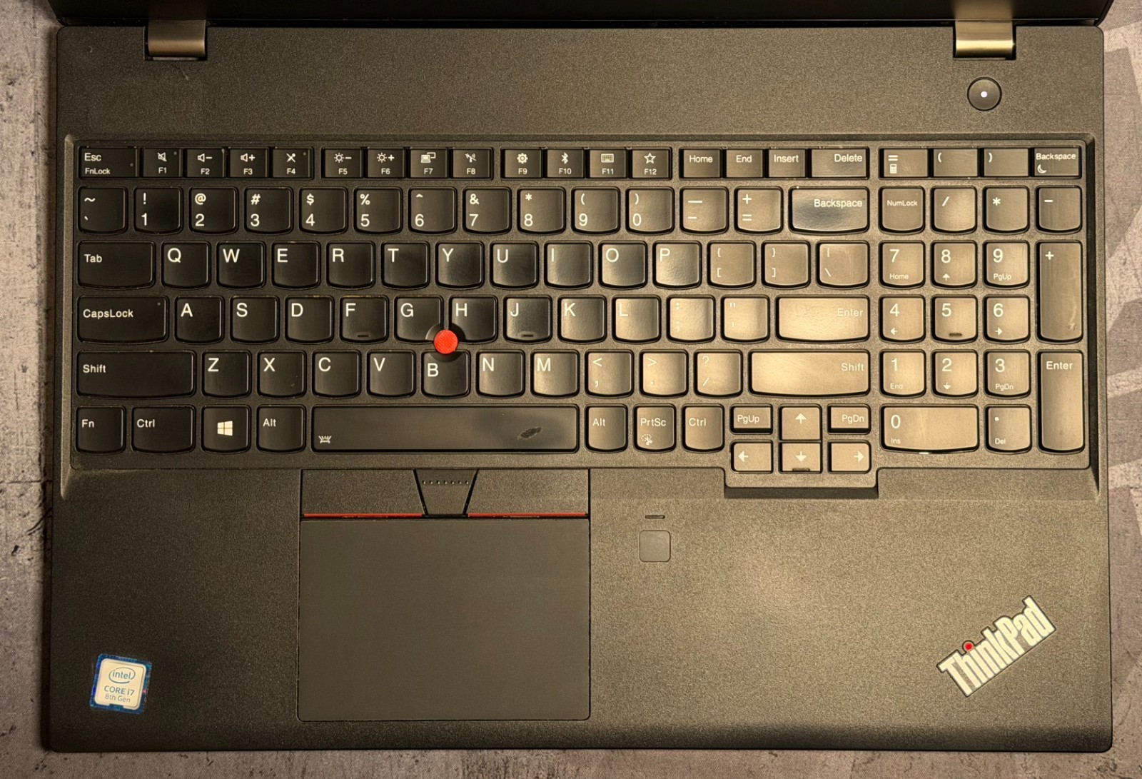 Lenovo ThinkPad T580 15.6″ i7-8550U 8GB RAM 256GB SSD Windows 11 Pro Laptop MINT