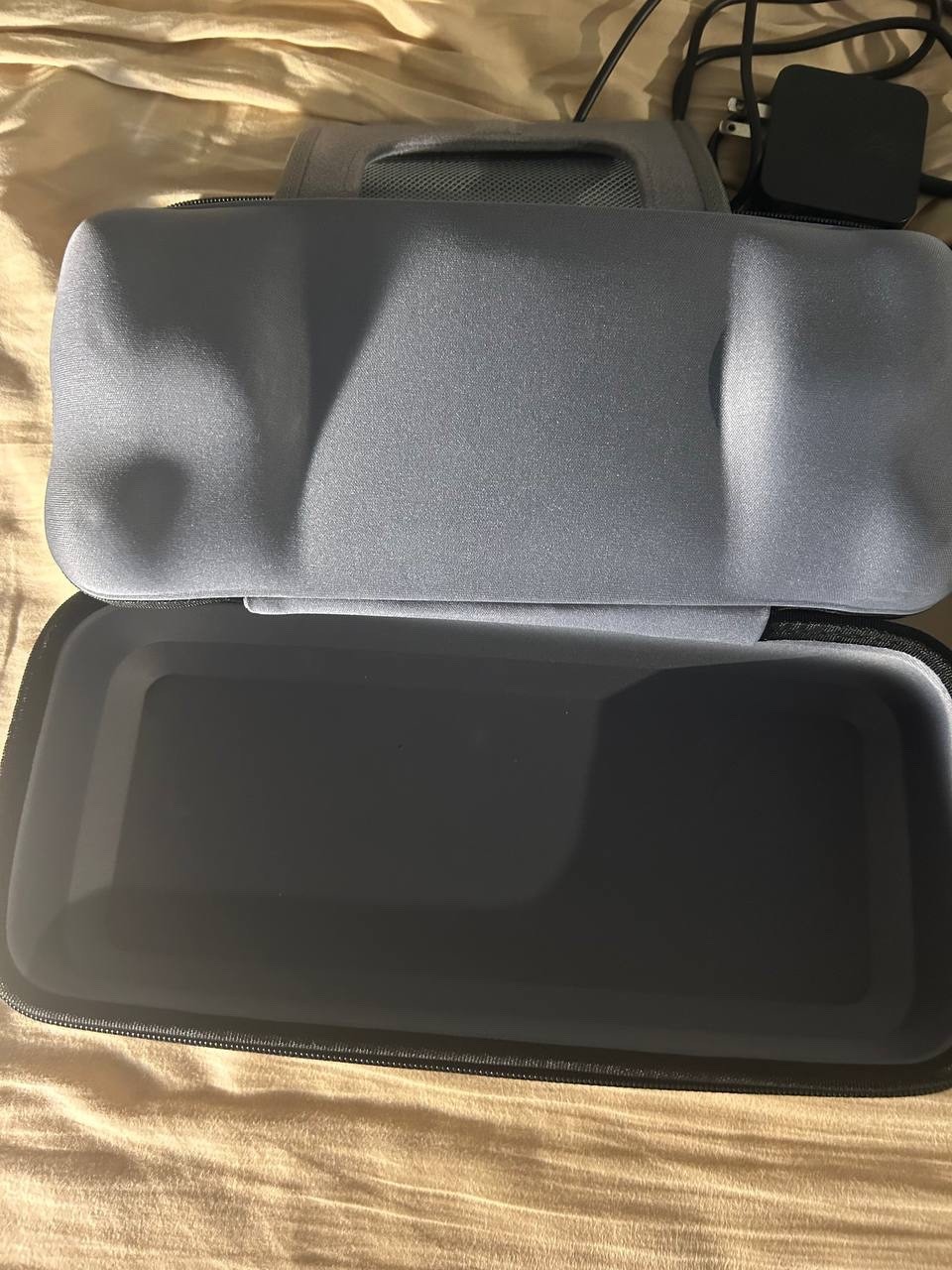 Asus ROG Ally X (1TB) bundle