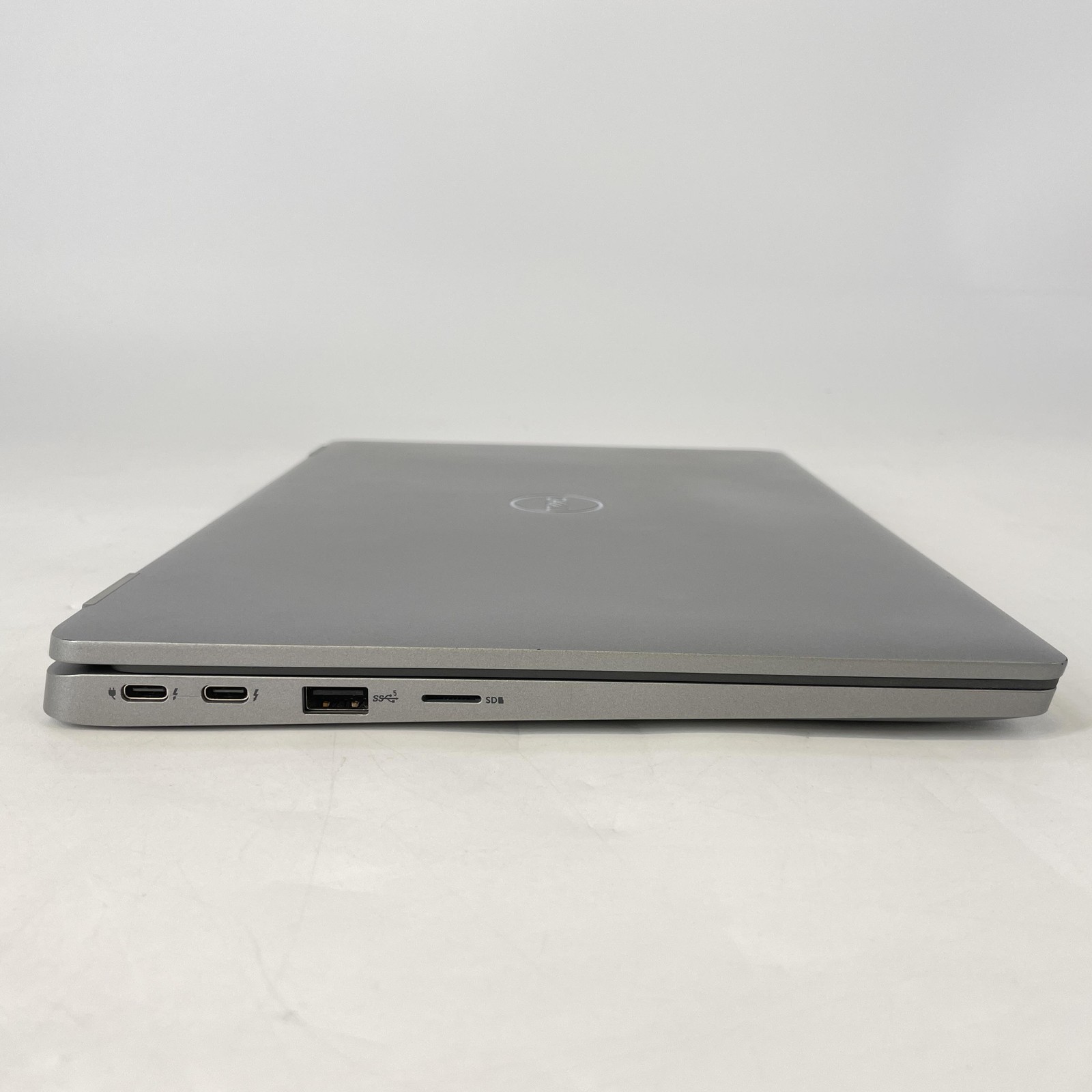Dell Latitude 5330 13.3 FHD 1.6 GHz i5-1245U 16GB 512GB SSD Excellent