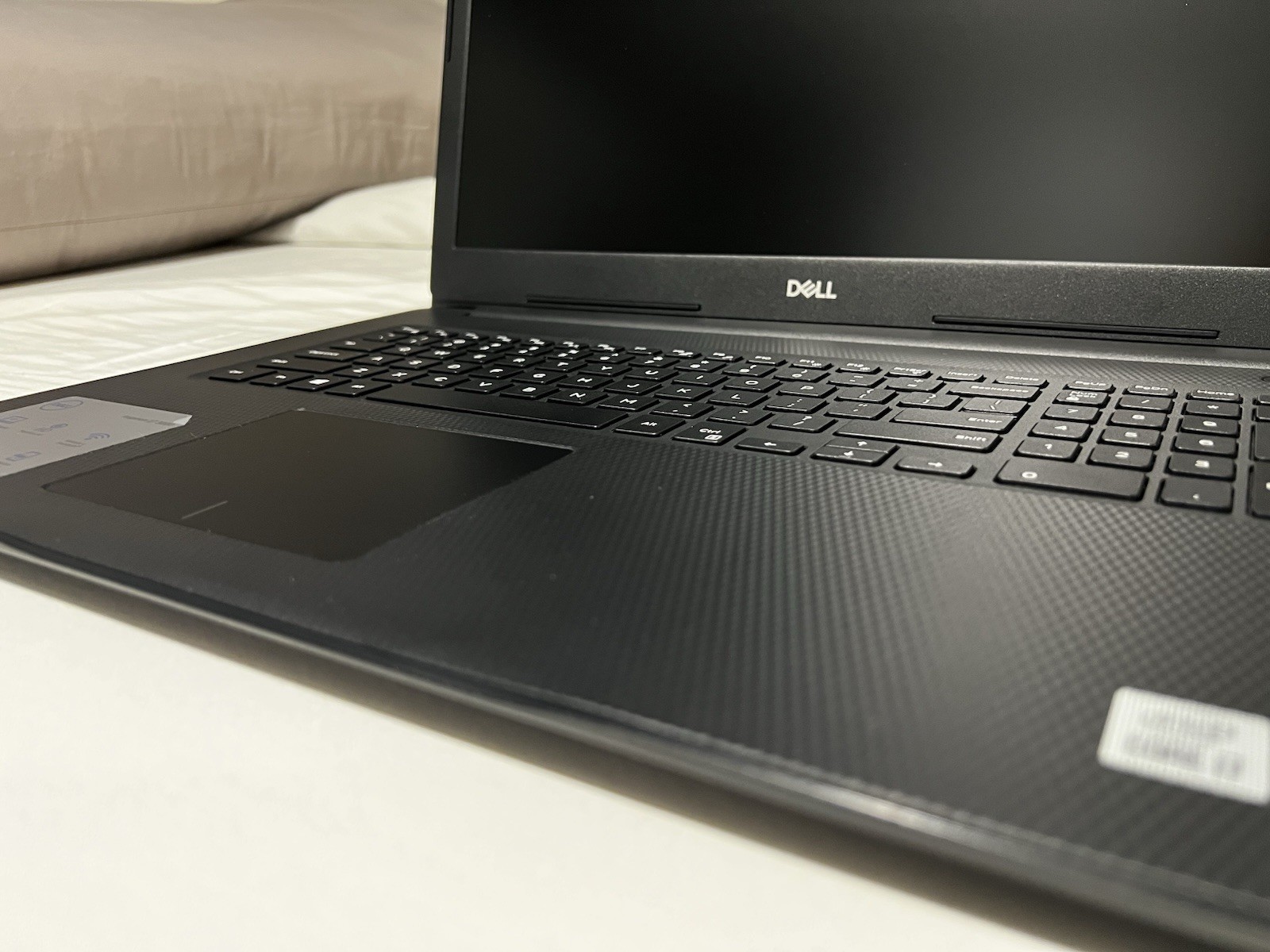 Dell Inspiron 3793 17.3″ Intel i7-1065G7 8GB Ram 512GB SSD Windows 11
