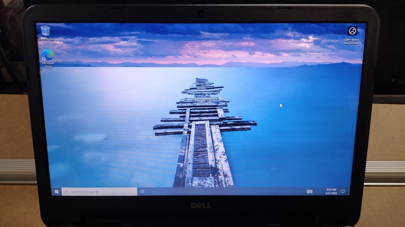Dell Inspiron 15R 5537 i5-4200U 1.60Ghz 6GB RAM 500 GB HD Win10 with Power Adapt
