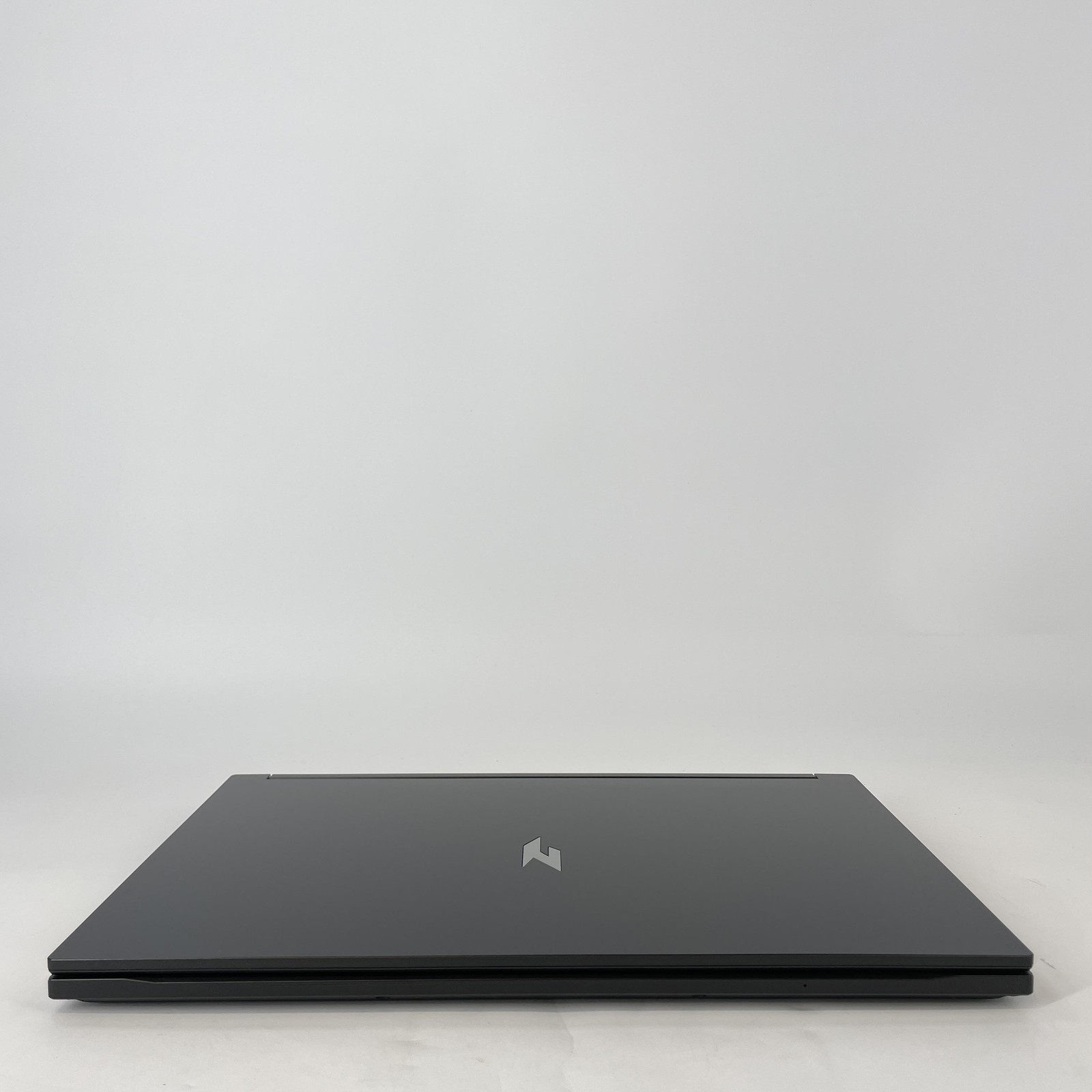 Acer Nitro V 17 AI 180Hz FHD 3.8 GHz Ryzen 7 260 16GB 1TB SSD RTX 5060 Excellent