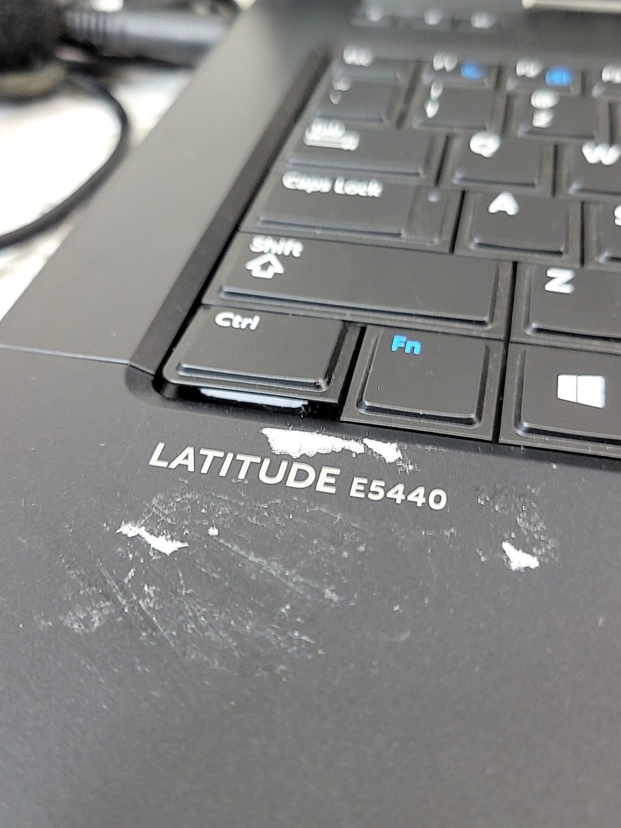 DELL LATITUDE E5440 PC Laptop INTEL CORE I3-4030U 4GB 250GB SEE NOTES