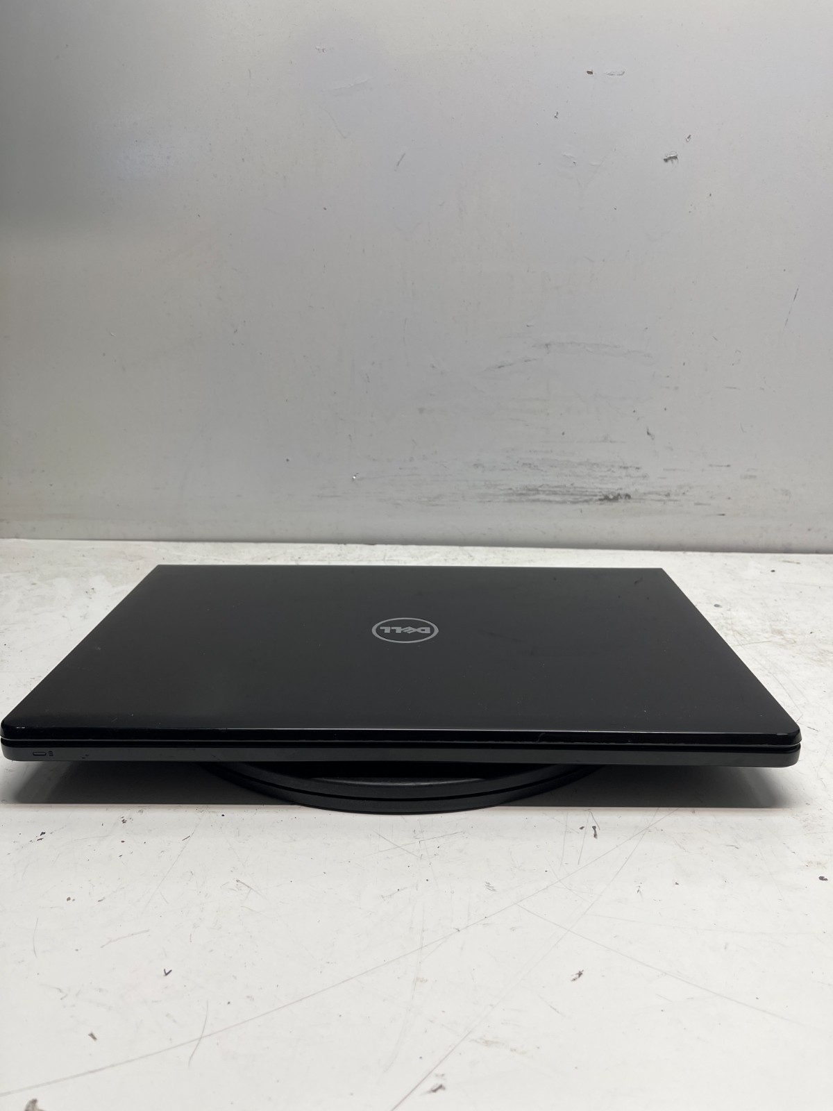 Dell Inspiron 5555 AMD A8-7410 AMD Radeon R5 2.2GHz 6GB NO HDD