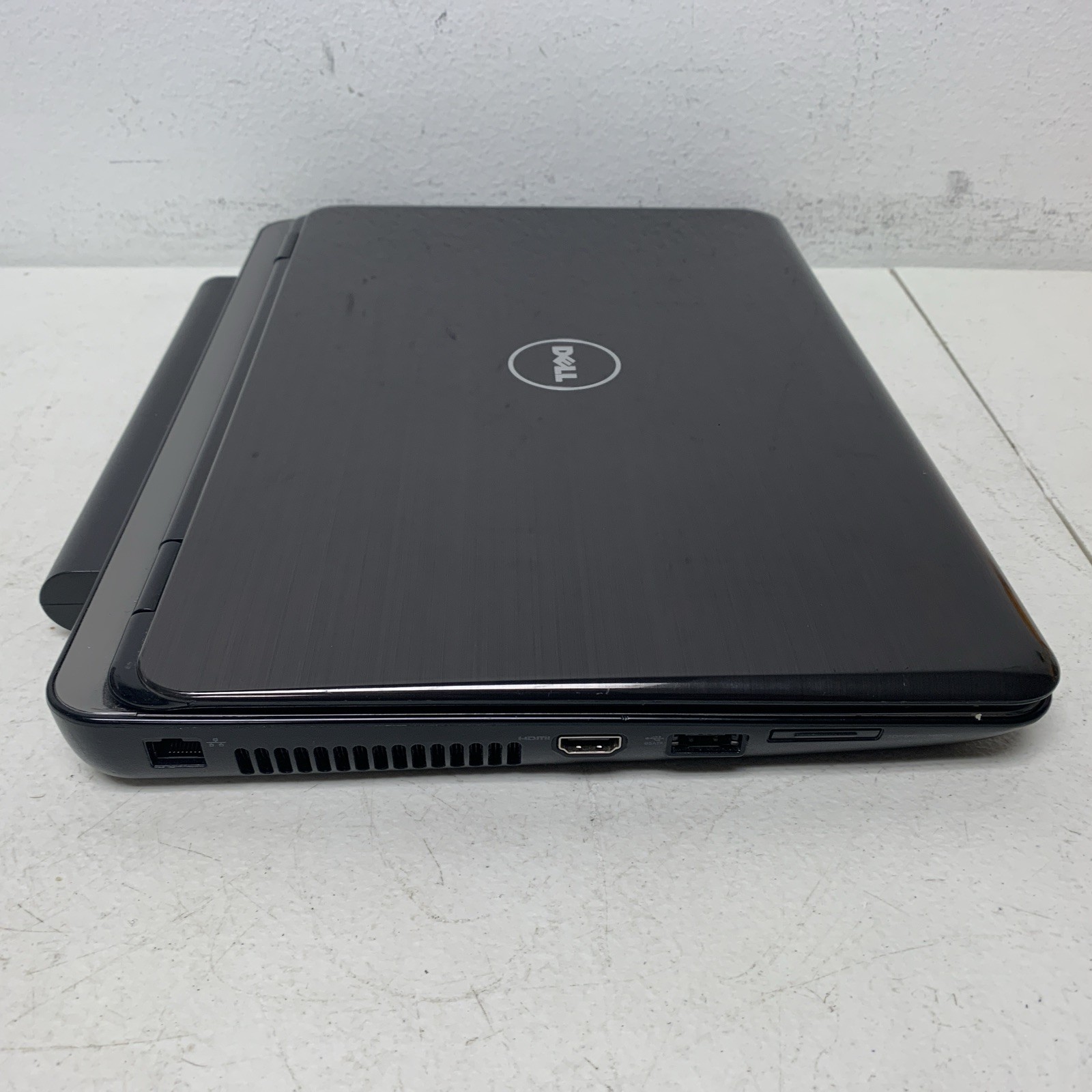 DELL INSPIRON N4010 i3-M350 2.-27ghz 4GB Ram 500gb Hdd Wind 10 Home Read Descri