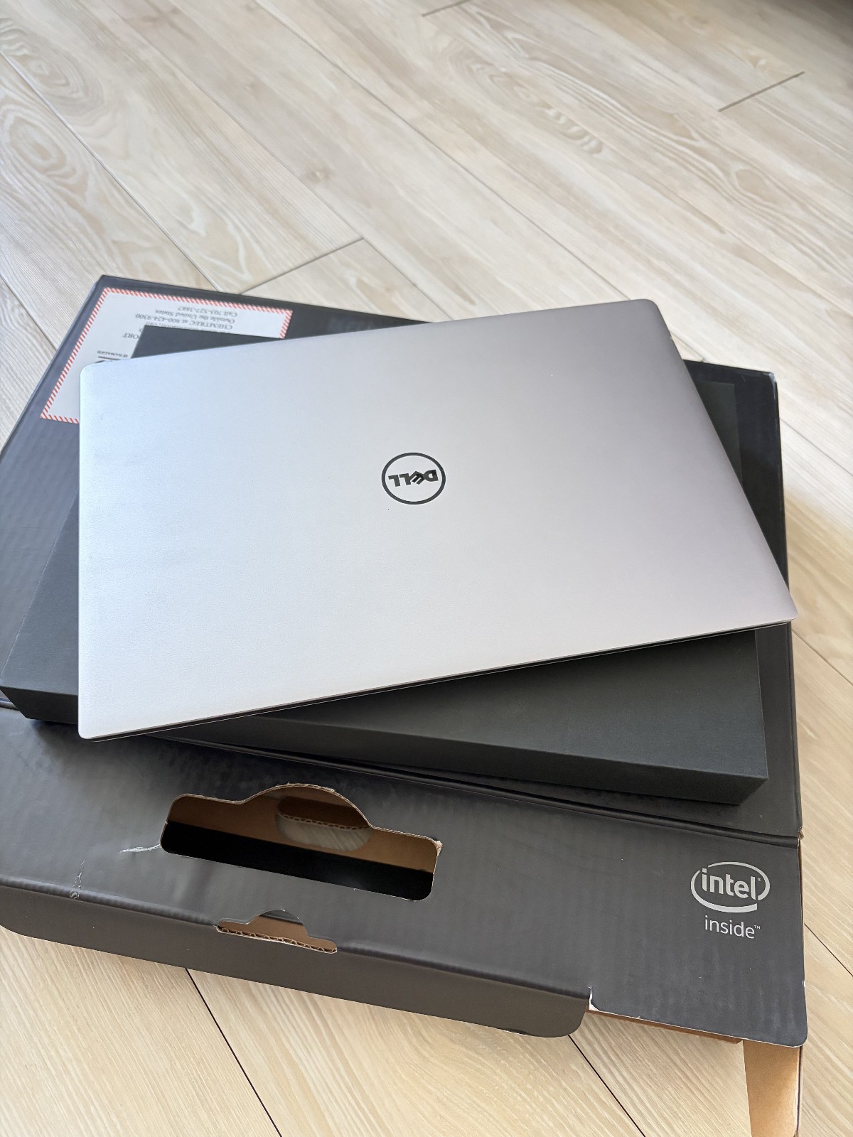 Dell Touchscreen Laptop – Intel i5 | 8GB RAM | 256GB SSD | Windows 10