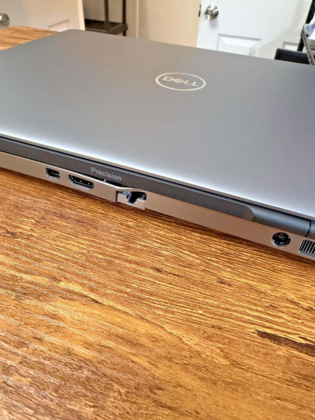 Dell Precision 7560 Intel(R) Core(TM) i9-11950H 32 GB RAM 1 TB SSD 15.6″
